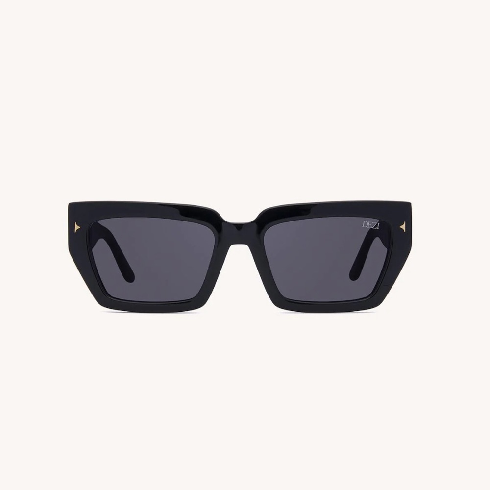Dezi “switch” sunglasses